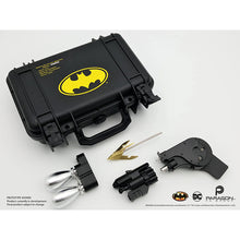 Load image into Gallery viewer, Michael Keaton Autographed 1989 Batman Paragon FX Modular Utility Prop Replica Grapnel Set Pre-Order