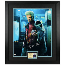 Load image into Gallery viewer, Benicio Del Toro Autographed 2014 Guardians of the Galaxy The Collector 16x20  Photo
