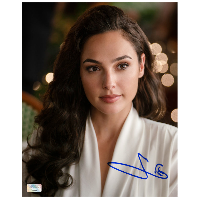 Gal Gadot Autographed 2020 Wonder Woman Lady Diana 84 8x10 Photo