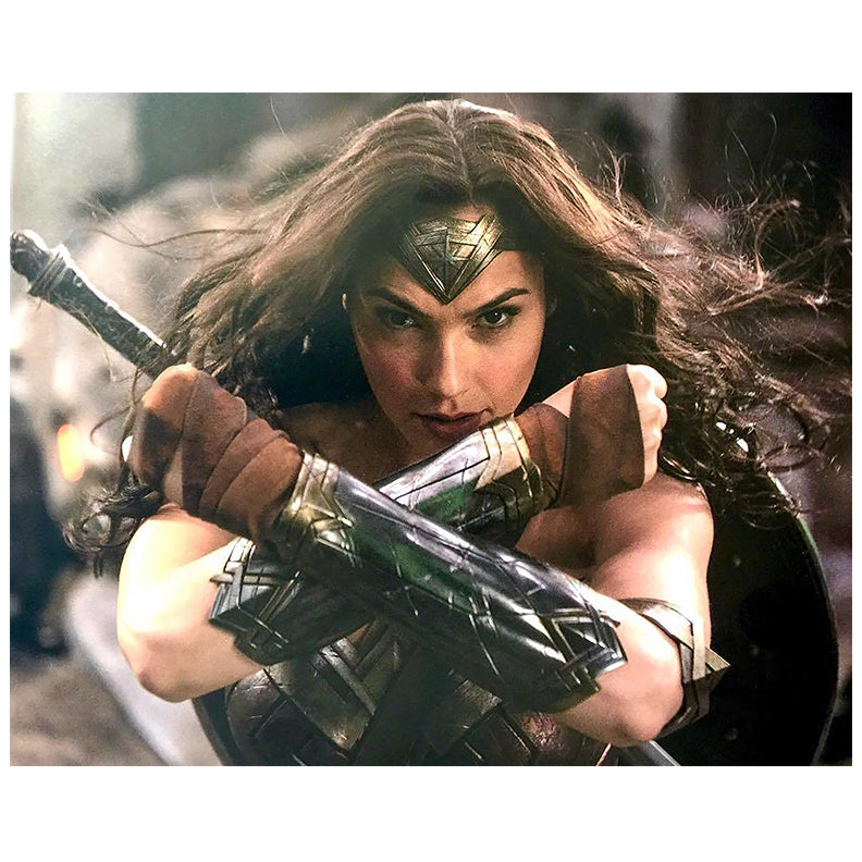 Gal Gadot Autographed 2017 Wonder Woman 8x10 Battle Photo PRE-ORDER