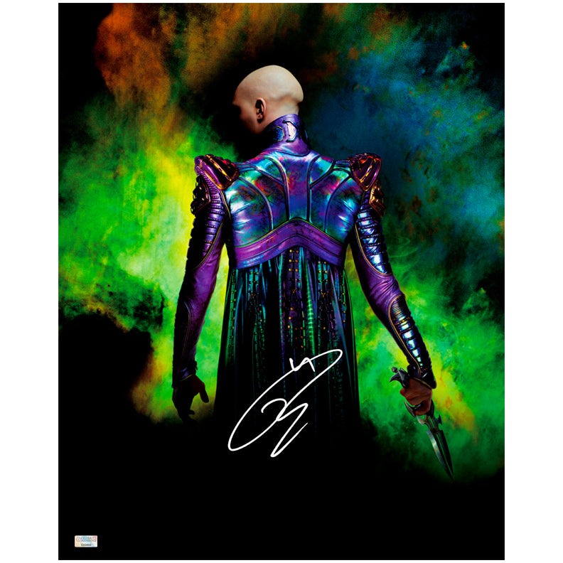 Tom Hardy Autographed 2002 Star Trek Nemesis Shinzon 16x20 Photo