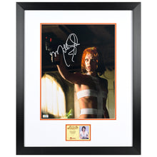 Load image into Gallery viewer, Milla Jovovich Autographed 1997 The Fifth Element Leeloo 11x14 Photo