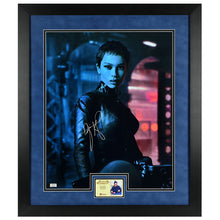 Load image into Gallery viewer, Zoe Kravitz Autographed 2022 The Batman Catwoman 16x20 Photo