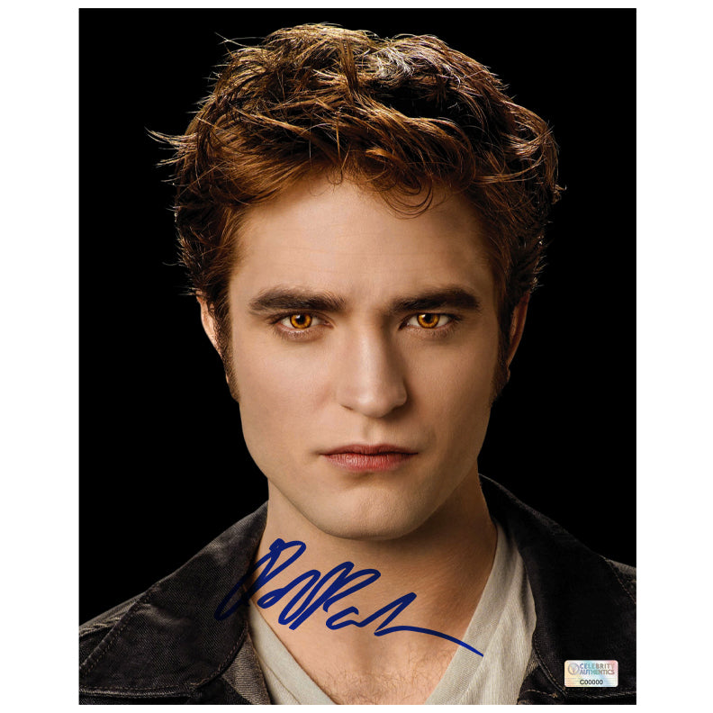 Robert Pattinson Autographed 2008 Twilight Edward Cullen Close Up 8x10 Photo