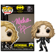 Load image into Gallery viewer, Michelle Pfeiffer Autographed Batman Returns #528 Catwoman POP Vinyl Figure