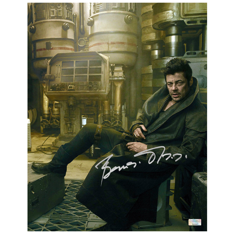 Benicio Del Toro Autographed 2017 Star Wars: The Last Jedi 11x14 Photo