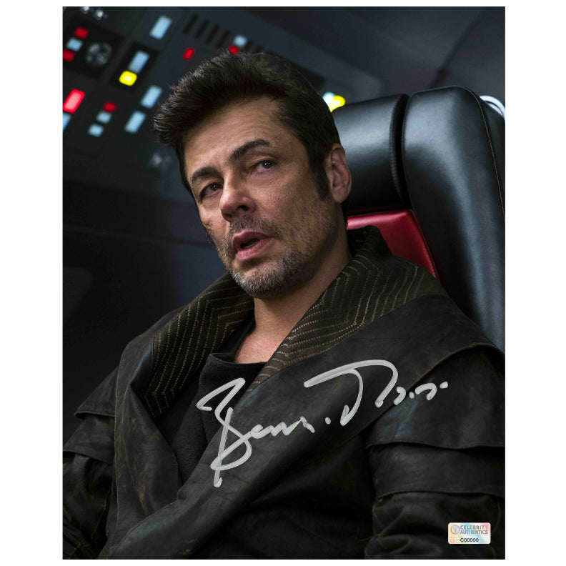 Benicio Del Toro Autographed 2017 Star Wars: The Last Jedi DJ  8x10 Photo