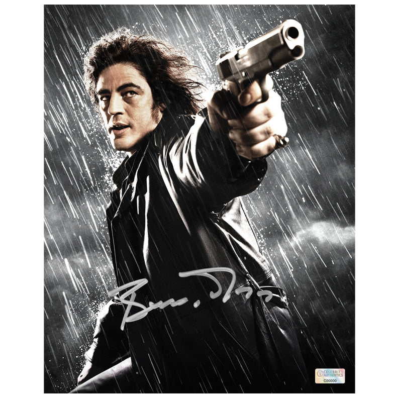 Benicio Del Toro Autographed 2005 Sin City Jackie Boy 8x10 Photo