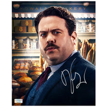 Load image into Gallery viewer, Dan Fogler Autographed Fantastic Beasts Jacob&#39;s Bakery 8x10 Photo