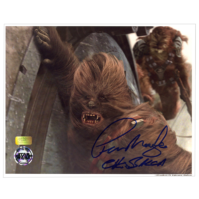 Peter Mayhew Autographed Star Wars Battle Ready Chewbacca 8×10 Photo