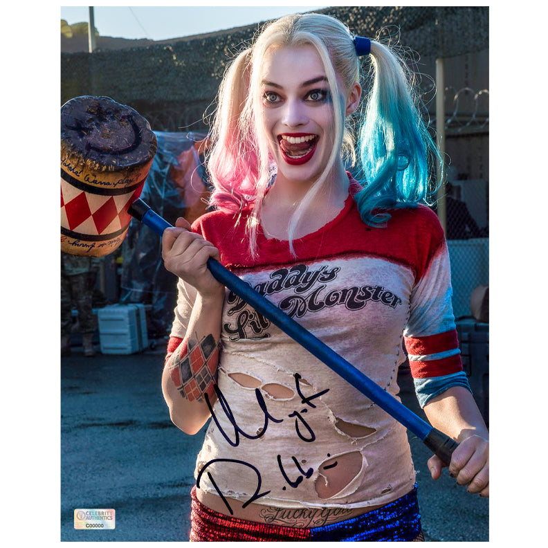 Margot Robbie Autographed Suicide Squad Harley Quinn Mallet 8×10 Scene Photo