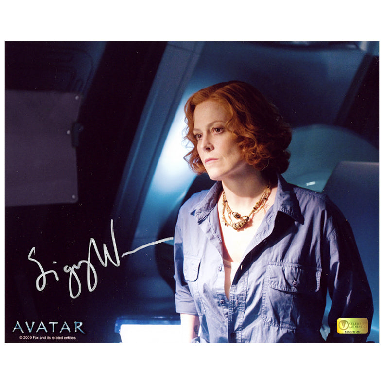 Sigourney Weaver Autographed Avatar Dr. Grace Augustine 8x10 Photo
